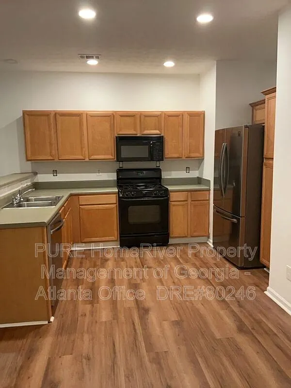 2 bed, 2.5 bath, 1740 sqft, $1,755 — Photo 4