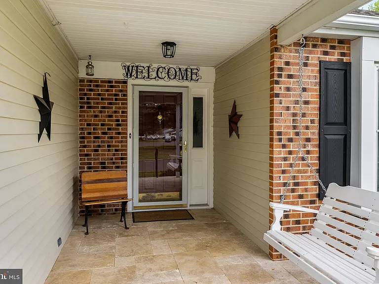 6 Moneta Ct — Photo 3