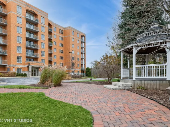 6801 N Milwaukee Ave APT 306, Niles, IL 60714