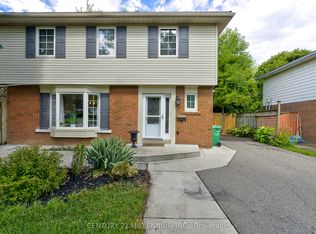 17 Evesham Cres, Brampton, ON L6T3R9