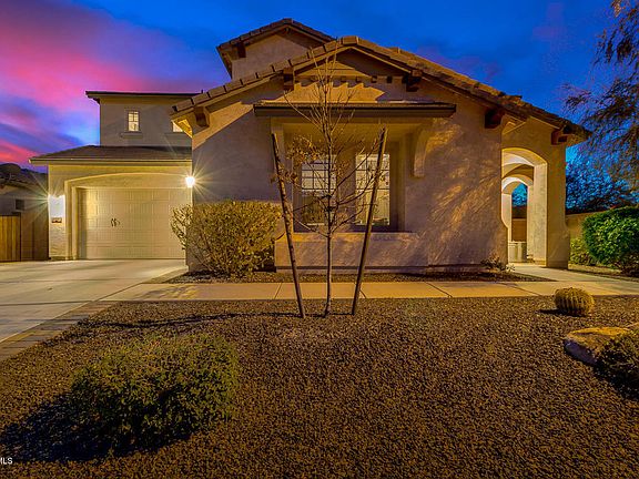 2nd image of 2851 E Longhorn Dr
