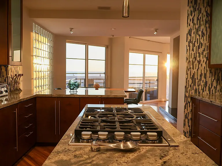 3509 Ocean Front Walk — Photo 22