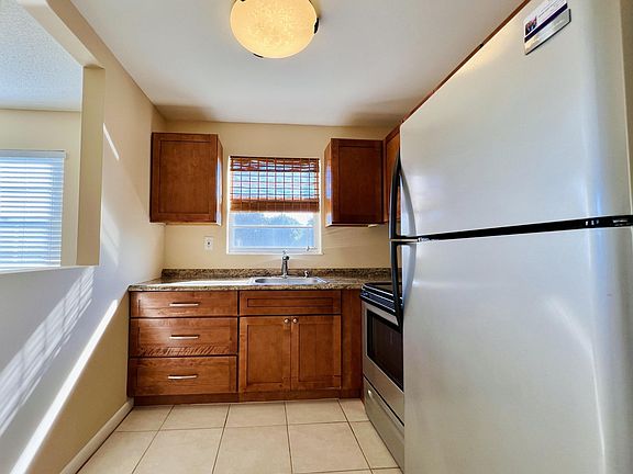 2nd image of 314 Andover M