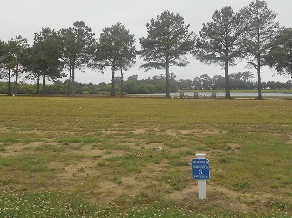 205 Muirfield Dr, Cape Charles, VA 23310