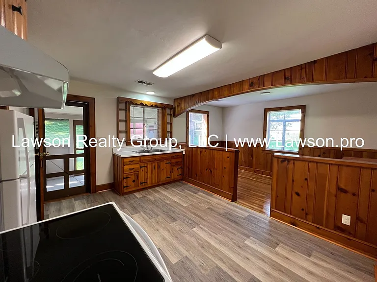 3119 King St NE — Photo 13