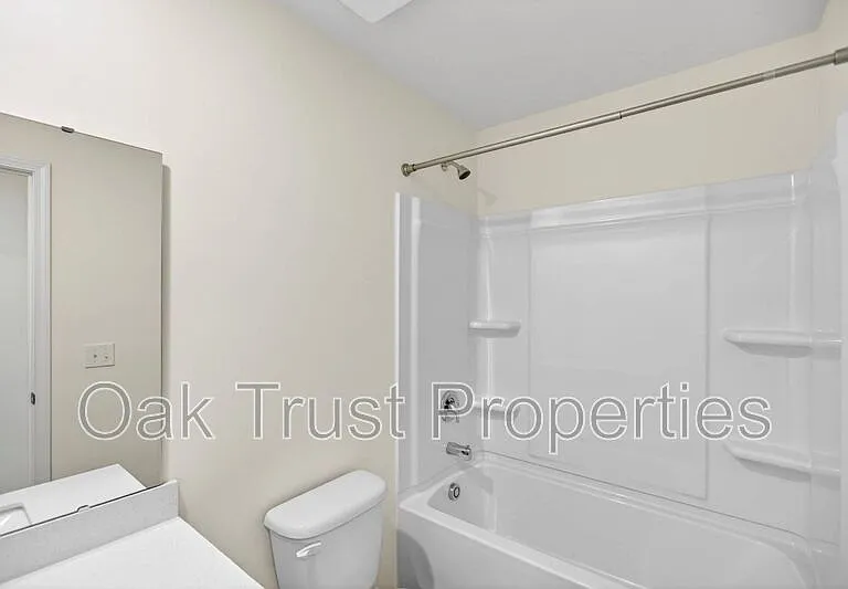 502 Townsford Ln — Photo 24