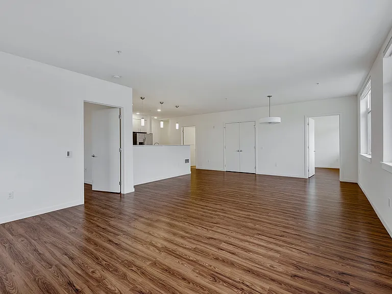 101 John St — Photo 36