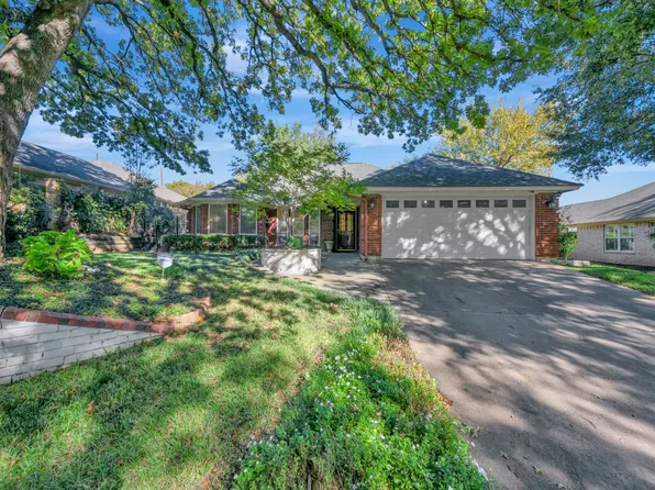 3409 Crescent Ct, Bedford, TX 76021