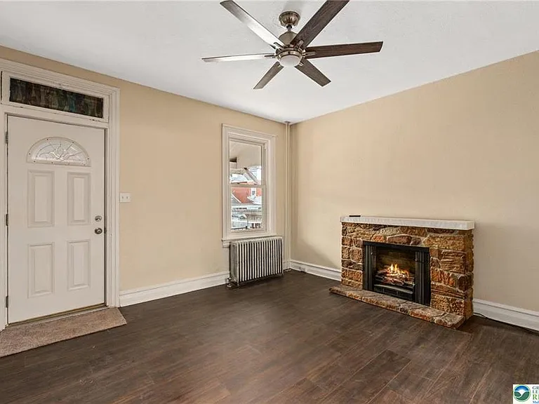 528 N Mohr St — Photo 4