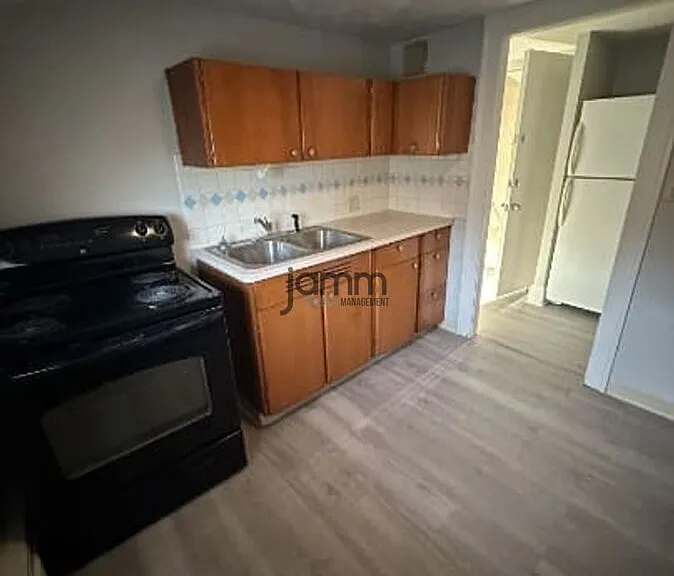 14724 Clifton Blvd #LOFT — Photo 5