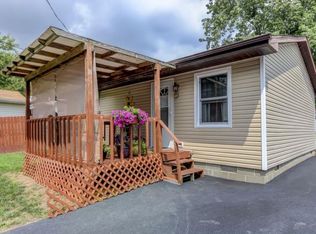 925 N Fairview Ave, Decatur, IL 62522