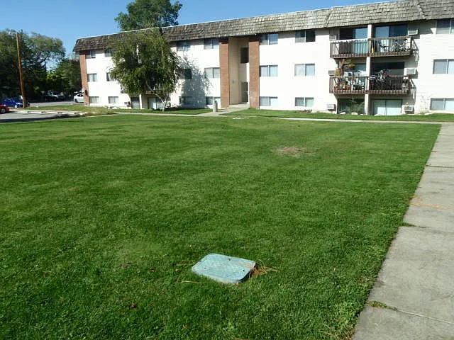 Terr Green Bldg 2 — Photo 3