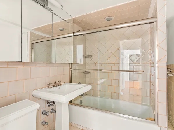 420 East 55th Street 11D image 5 of 6