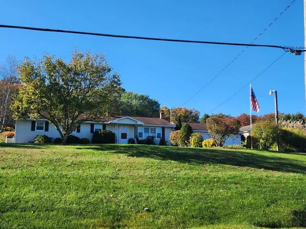 10588 Raystown Rd, Huntingdon, PA 16652