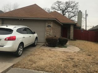 1425 Landmark Ct, Irving, TX 75060