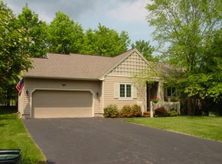 117 Teedyuskung Turn, Hawley, PA 18428