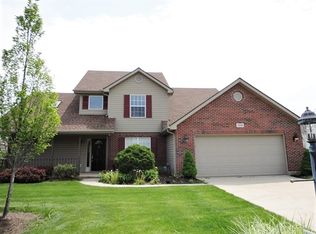109 Ewing Ct, Englewood, OH
