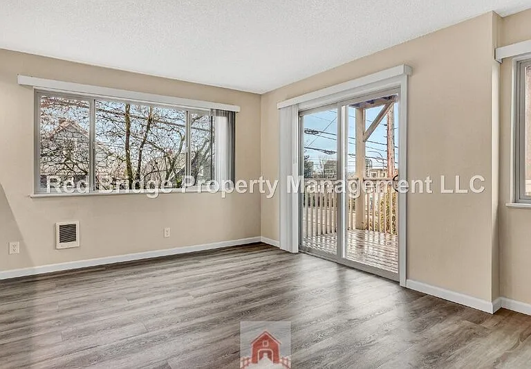 4314 SW View Point Ter #8 — Photo 35