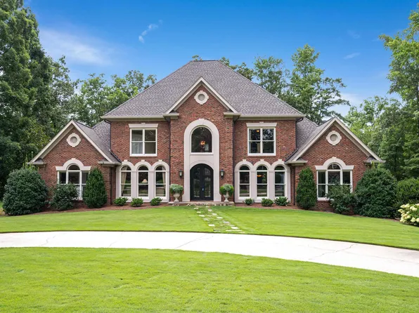 1106 Highland Lakes Cir, Birmingham, AL 35242