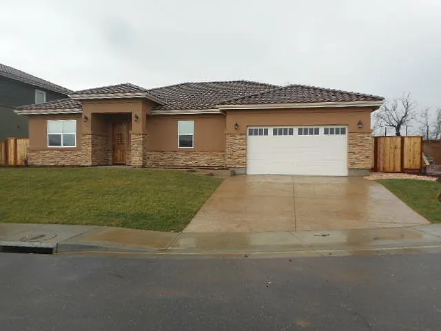 245 Katie Ct photo 1