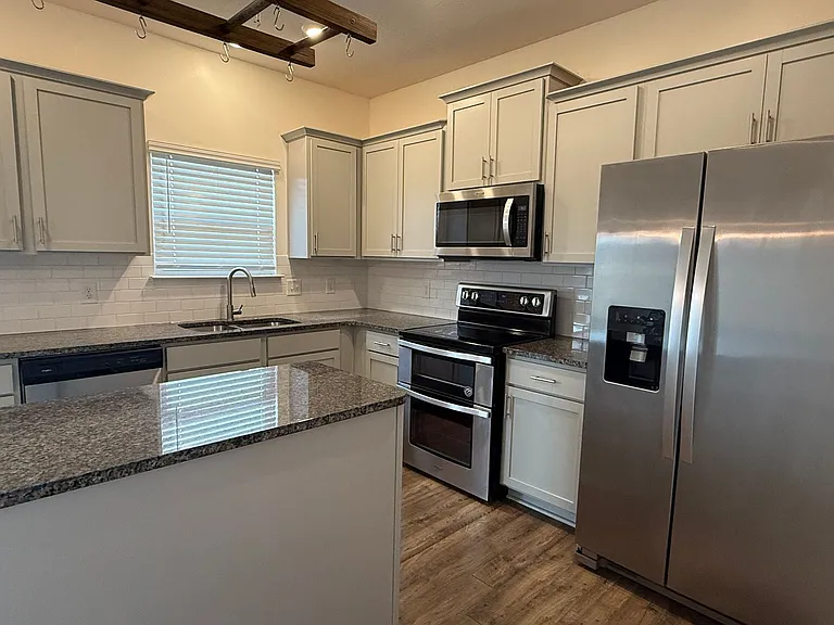 6719 Wildlife Cir — Photo 37