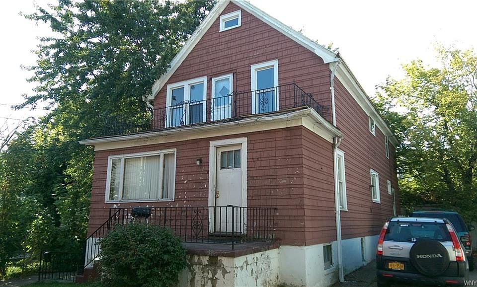 2nd image of 150 Edison Ave