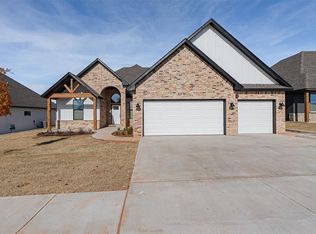 11605 SW 58th St, Mustang, OK 73064