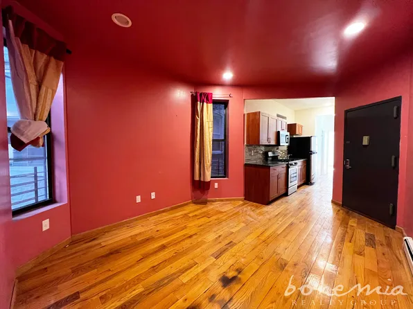 2807 Frederick Douglas Boulevard image 1 of 8