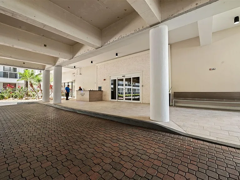 20505 E Country Club Dr #1231 — Photo 3