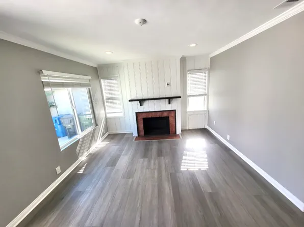 1135 1/2 E 67th St #1/2, Inglewood, CA 90302