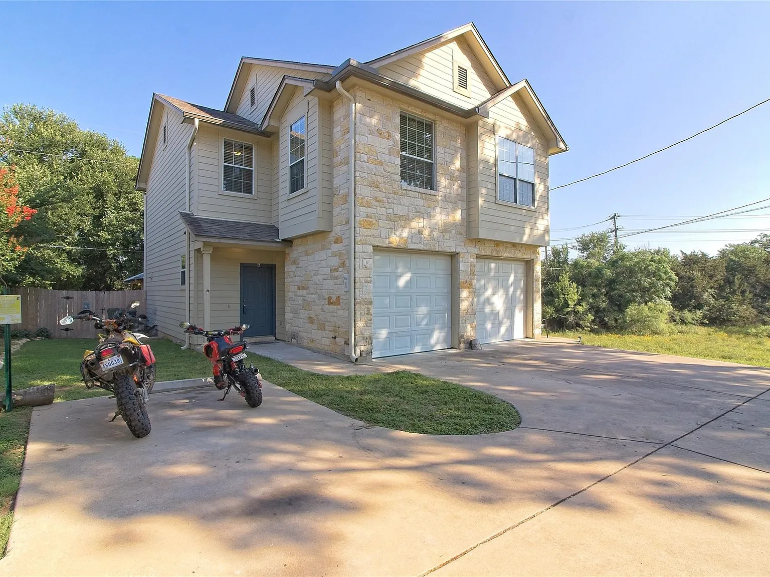 2 bed, 2.5 bath, 1100 sqft, $1,495 — Photo 4