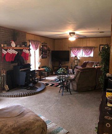 4th image of 210 Starlight Dr