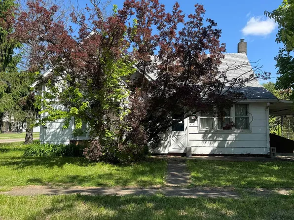806 E Main St, Cuba, IL 61427