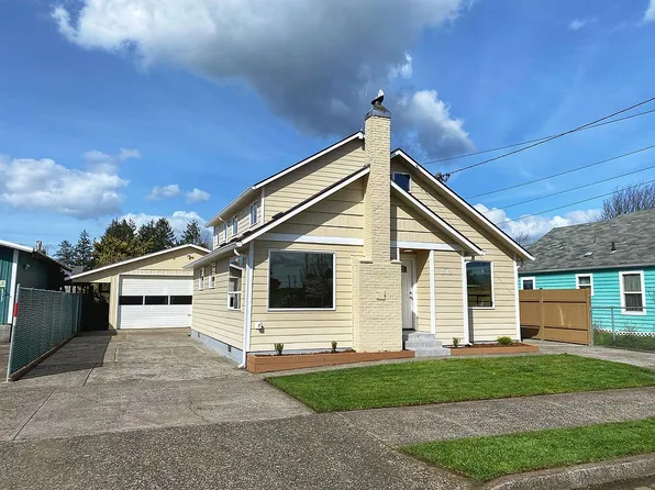 1512 2nd St, Tillamook, OR 97141