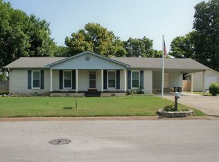 1950 Davy Crockett Cv, Dyersburg, TN 38024