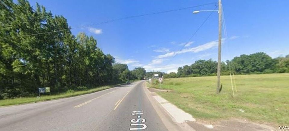 2nd image of 1627-0 Culver Rd