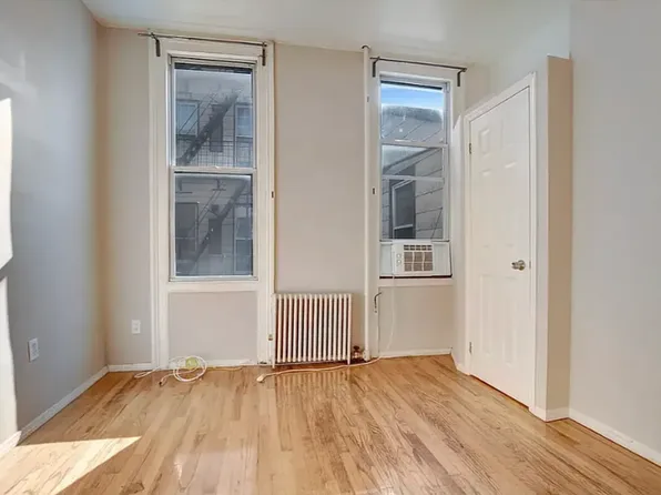 95 North 7th Street image 1 of 5