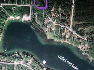 933 Hammond St, Harrison, MI 48625