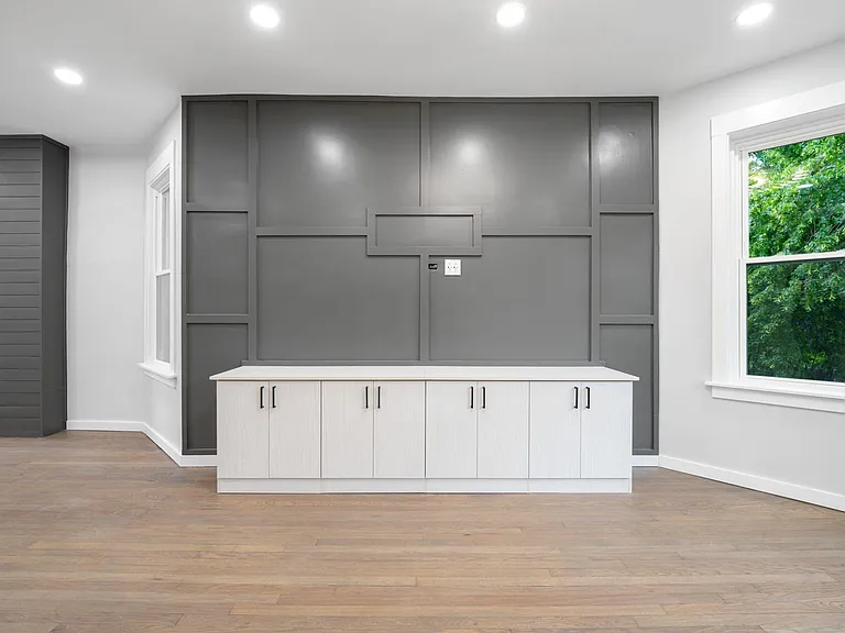 1518 W Melrose St #2 — Photo 3
