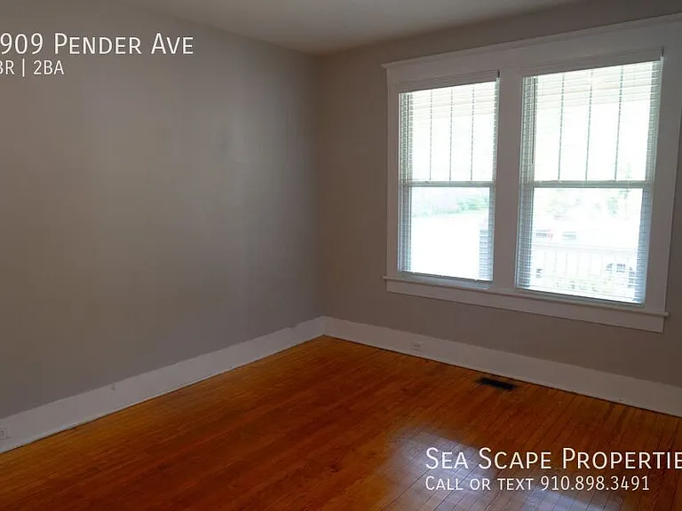 1909 Pender Ave — Photo 34