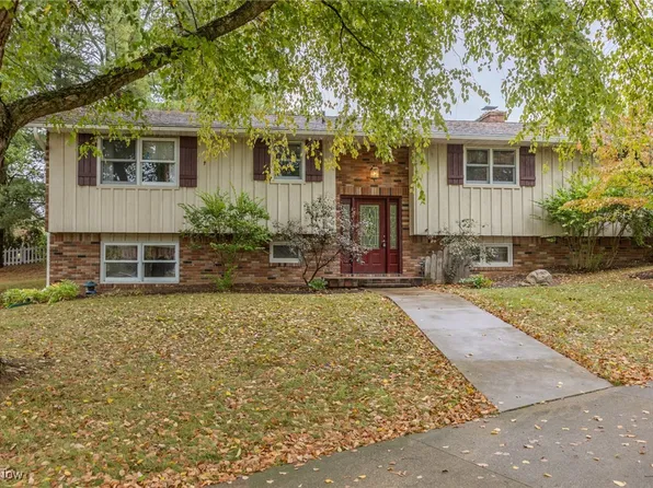 6150 Pilot View Cir, Louisville, OH 44641