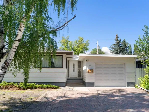 87 E Hillgrove Dr SW, Calgary, AB T2V 3L8