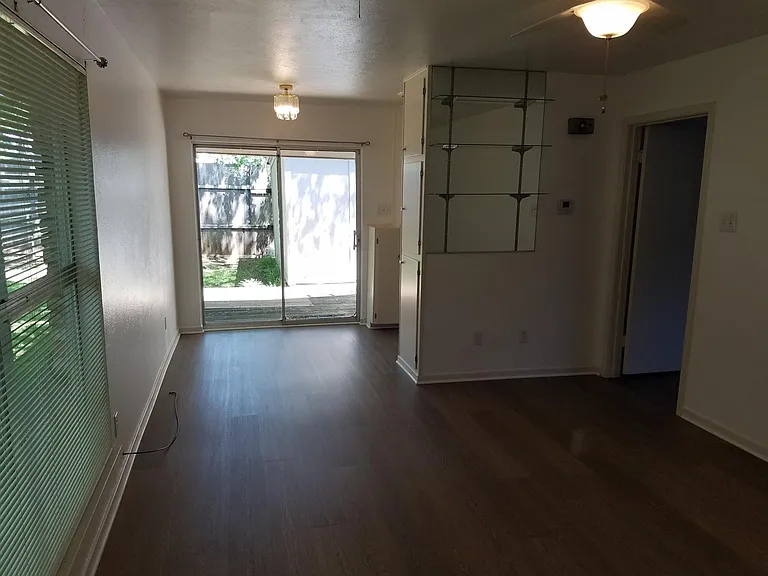 5928 Locke Ave #B — Photo 5