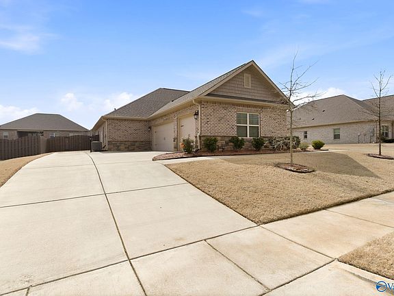 4th image of 214 Castlepath Dr