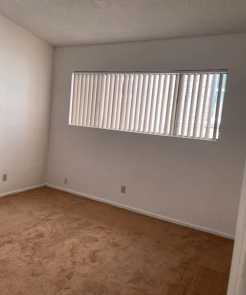 1212 N Edgemont St #6 — Photo 6