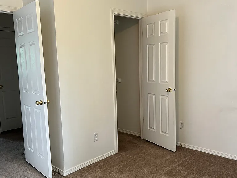 1505-1519 W Hyacinth Ln — Photo 27