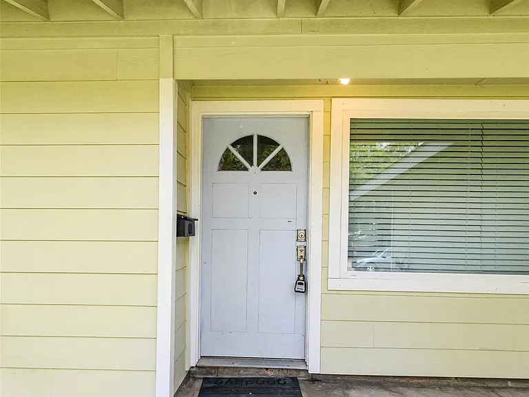 10202 Woodwind Dr — Photo 4
