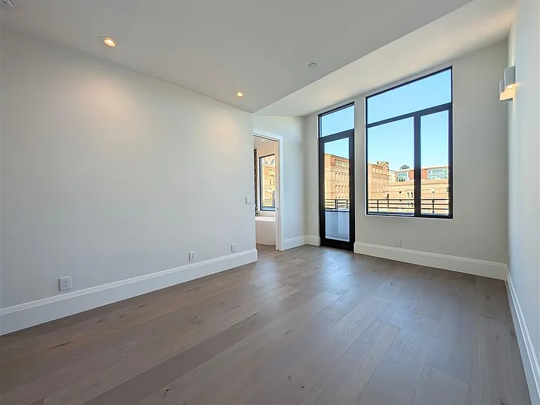 2707 23rd St #3 — Photo 21