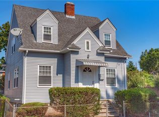 111 Lowell Ave, Providence, RI 02909