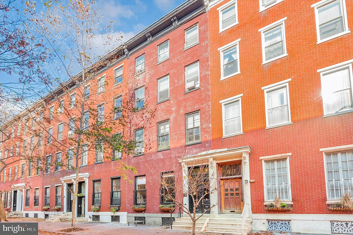Building Photo - 1815 Pine St #1R